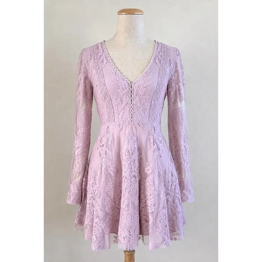 Free People Reign Over Me Dusty Lilac Lace Bell Sleeve Mini Dress 6 Taylor Swift